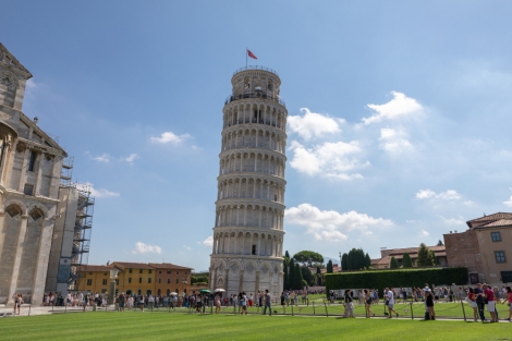 La Torre di Pisa: quanto pende e perch&eacute; non cade