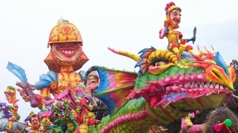 Il Carnevale in Campania: Tradizione, Colori e Spettacolo